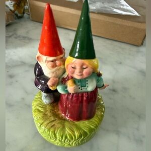 1979 Gorham Ceramic Musical Gnome Couple figurine Musical Vintage
